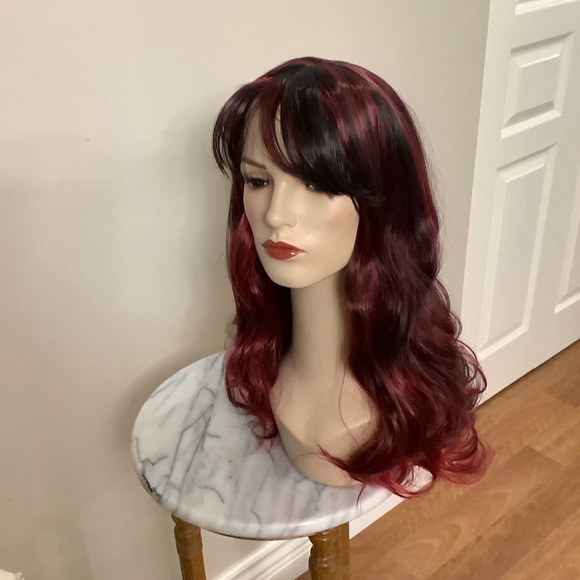 NEW Gorgeous Burgundy/Black Wig - Picture 4 of 11